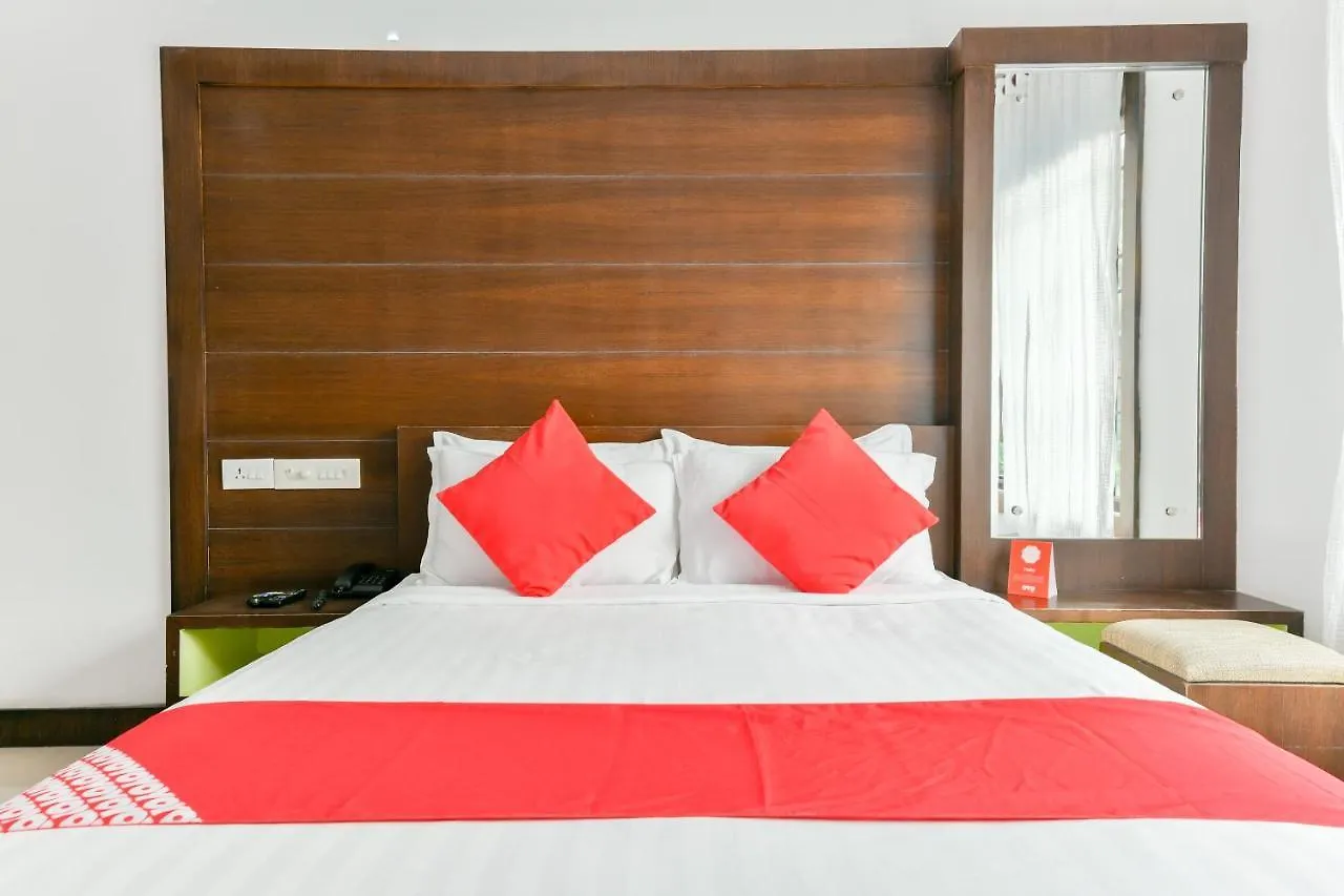 فندق Oyo 6244 Kay Pee'S Inn Kochi
