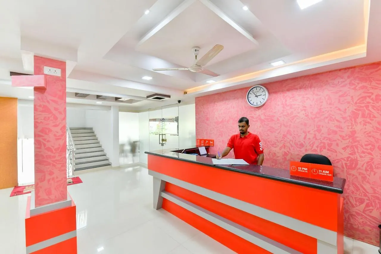 Oyo 6244 Kay Pee'S Inn Kochi 3*,  الهند