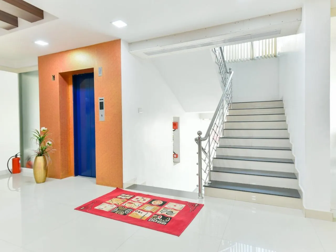 فندق Oyo 6244 Kay Pee'S Inn Kochi
