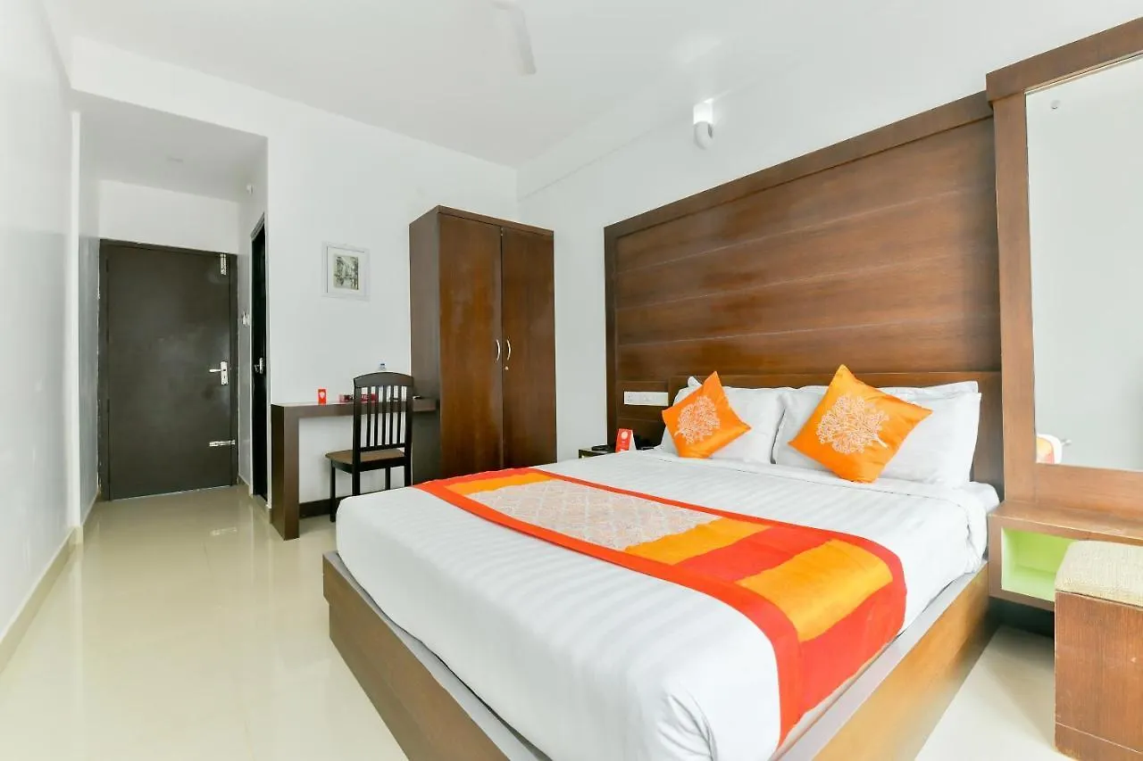 Oyo 6244 Kay Pee'S Inn Kochi 3*,